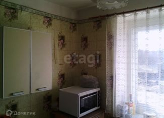 Продажа трехкомнатной квартиры, 61 м2, деревня Коварзино, Школьная улица, 7