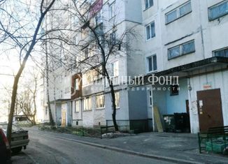 Продажа трехкомнатной квартиры, 60 м2, Курск, Орловская улица, 12