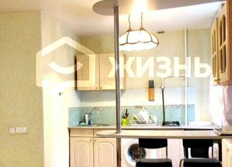 Продам квартиру студию, 33 м2, Екатеринбург, улица Антона Валека, 17, улица Антона Валека