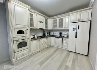 Продается четырехкомнатная квартира, 117 м2, Ставрополь, улица Доваторцев, 52А, микрорайон № 28