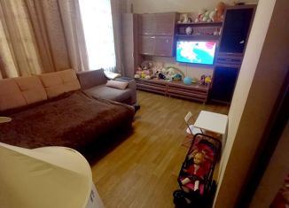 Продаю 2-комнатную квартиру, 50 м2, Тверь, улица Строителей, 15