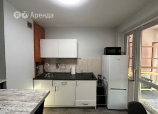 Сдам 1-комнатную квартиру, 37 м2, Москва, улица Дмитрия Ульянова, 23к1, ЮЗАО