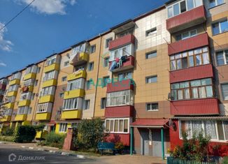 Трехкомнатная квартира на продажу, 71.6 м2, Новый Оскол, Ливенская улица, 142