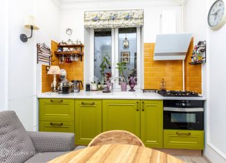Продажа двухкомнатной квартиры, 56 м2, Москва, улица Шверника, 8/1к1, метро Академическая