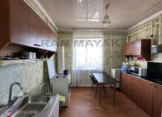 Трехкомнатная квартира на продажу, 65.2 м2, посёлок Цветочный, улица Будённого, 6
