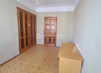 Продам 4-комнатную квартиру, 91.8 м2, Челябинск, проспект Ленина, 24, Тракторозаводский район