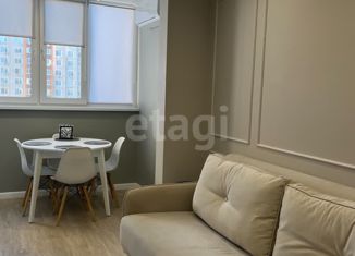 Продажа 2-ком. квартиры, 52 м2, Оренбург, Ленинский район, Уральская улица, 2/8