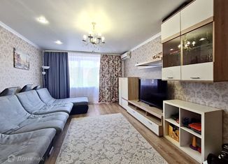 Продажа 3-ком. квартиры, 78 м2, Краснодар, улица 1 Мая, 186, улица 1 Мая