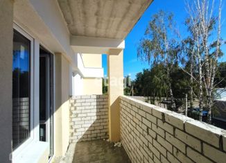 Продам 2-ком. квартиру, 59.8 м2, Покров, улица 3-го Интернационала, 87