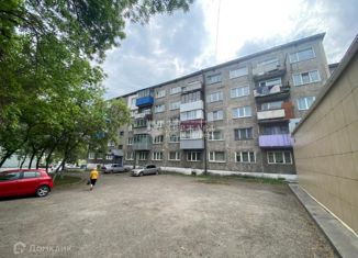 Продается 2-ком. квартира, 50.2 м2, поселок городского типа Краснобродский, Комсомольская улица, 20