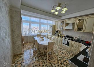 Продается 3-комнатная квартира, 99 м2, станица Ессентукская, улица Павлова, 14А/3