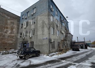 Сдам в аренду офис, 600 м2, Екатеринбург, Орджоникидзевский район, Шефская улица, 3А/1