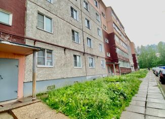 Продам 3-комнатную квартиру, 68.8 м2, Киров, Школьный переулок, 5А