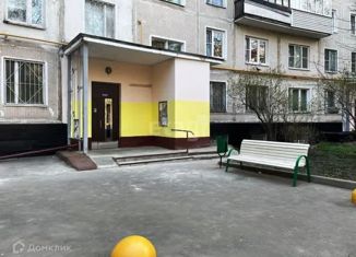 Продам однокомнатную квартиру, 33 м2, Москва, Нежинская улица, 13, Нежинская улица