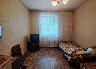 Продаю комнату, 60 м2, Нижний Новгород, улица Движенцев, 18, микрорайон Сортировочный