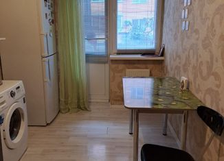 Продаю 1-комнатную квартиру, 35 м2, Краснодар, улица имени Сергея Есенина, 129/5, ЖК Лучезарный