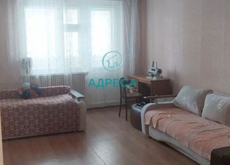 3-комнатная квартира на продажу, 65 м2, посёлок городского типа Чернянка, улица Кольцова, 25