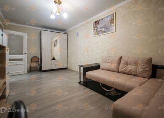 Сдается в аренду однокомнатная квартира, 32.2 м2, Ставрополь, улица Ленина, 200