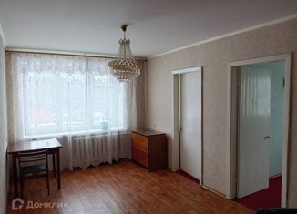 Продам 4-ком. квартиру, 61 м2, Ишимбай, улица Чкалова, 17