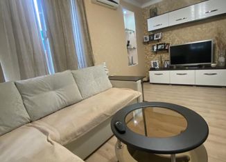 Продажа 2-ком. квартиры, 30 м2, Армавир, улица Кирова, 77