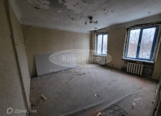 Продается четырехкомнатная квартира, 57.3 м2, Москва, Михалковская улица, 44, станция Коптево