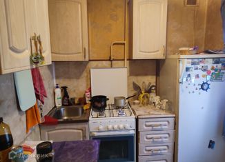 2-комнатная квартира на продажу, 45 м2, посёлок Навля, улица Генерала Петренко, 6