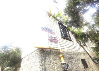 Продается 3-комнатная квартира, 62.2 м2, село Кабардинка, Пролетарская улица, 38/2