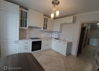 Продается 2-ком. квартира, 56 м2, Воронеж, улица Артамонова, 34Б, Железнодорожный район