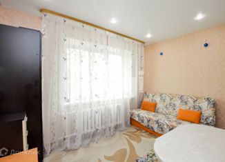 Сдам в аренду комнату, 13 м2, Нефтеюганск, 10-й микрорайон, 28