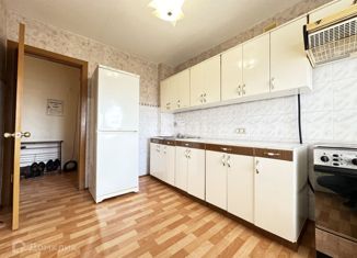 Продажа трехкомнатной квартиры, 60.4 м2, Екатеринбург, улица Баумана, 49, метро Машиностроителей