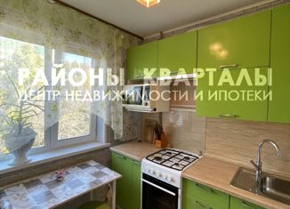 Продаю 3-ком. квартиру, 60 м2, Челябинск, улица Гагарина, 34А