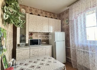 Продам 2-комнатную квартиру, 55.5 м2, Астрахань, Заводская площадь, 60