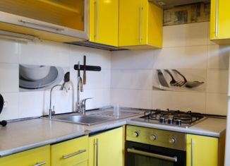 Сдам двухкомнатную квартиру, 43.5 м2, Волжский, улица Пушкина, 54