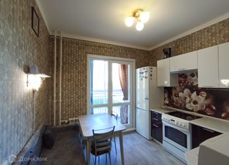 Продам 1-комнатную квартиру, 32.5 м2, Новосибирская область, улица Ясный Берег, 13