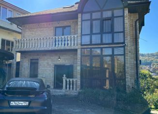 Продаю дом, 300 м2, Сочи, улица Туманяна, 7Б