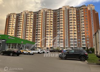 Продажа 2-ком. квартиры, 51 м2, Москва, улица Маршала Савицкого, 6к1, станция Щербинка