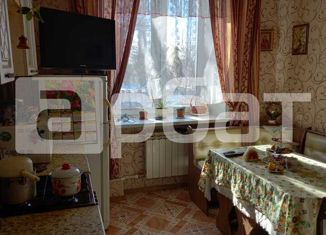 Продам двухкомнатную квартиру, 64 м2, Ивановская область, улица Суворова, 76