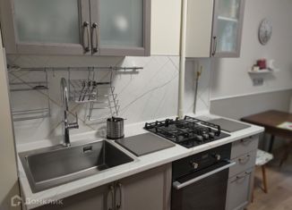 Сдается комната, 70 м2, Москва, улица Генерала Тюленева, 15, метро Тёплый Стан