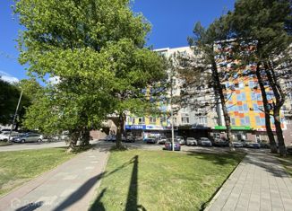 Продажа 2-комнатной квартиры, 72 м2, Анапа, Парковая улица, 64Ак1, ЖК Радуга