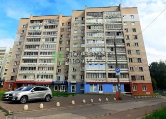 Продам 2-комнатную квартиру, 47.6 м2, Кировская область, улица Ломоносова, 20