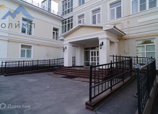 Продается трехкомнатная квартира, 141.6 м2, Вологда, Пушкинская улица, 10