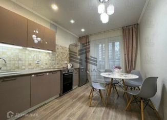 Аренда 2-ком. квартиры, 56 м2, Казань, улица Разведчика Ахмерова, 5