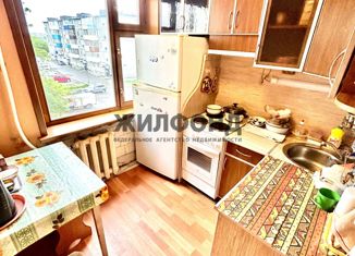 Продажа 3-комнатной квартиры, 63 м2, Петропавловск-Камчатский, улица Абеля, 33