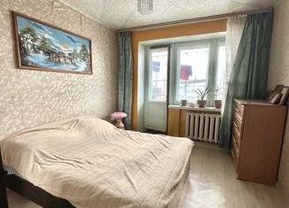 Продам четырехкомнатную квартиру, 61.3 м2, Рыбное, Большая улица, 2