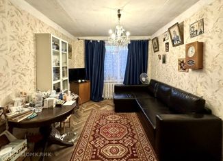 Продается 3-ком. квартира, 56 м2, Санкт-Петербург, улица Нахимова, 8к3, Василеостровский район