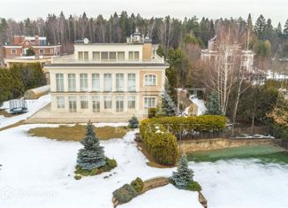 Продам дом, 800 м2, деревня Переделки