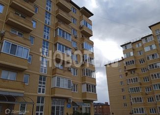 Продам 2-ком. квартиру, 65 м2, поселок городского типа Афипский, улица 50 лет Октября, 46/2