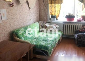 Продается 2-комнатная квартира, 41.6 м2, поселок городского типа Рамешки, Школьная улица, 1