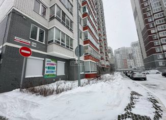 Продается четырехкомнатная квартира, 101 м2, Ижевск, улица Холмогорова, 15Б, жилой район Север