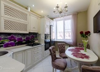 Двухкомнатная квартира в аренду, 80 м2, Челябинск, проспект Ленина, 53